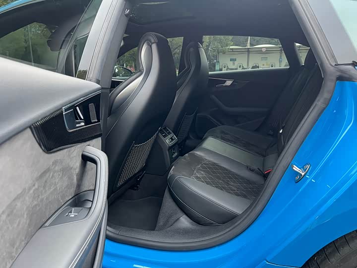 Фото 8 - Audi RS 5