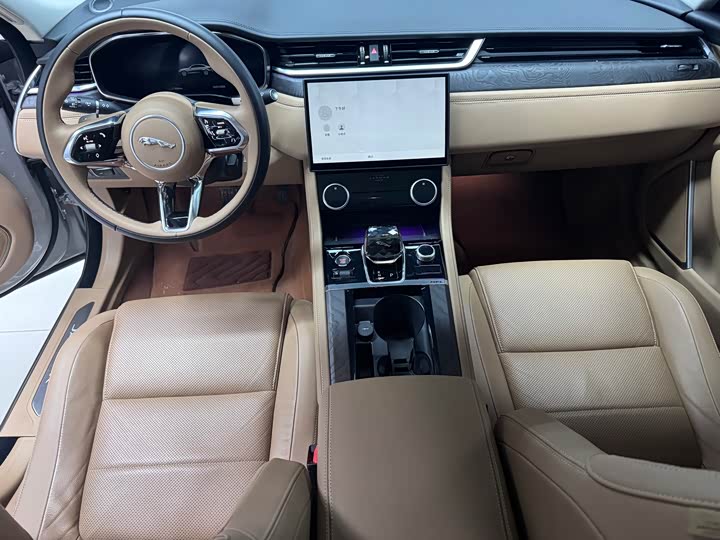 Фото 9 - Jaguar XF L