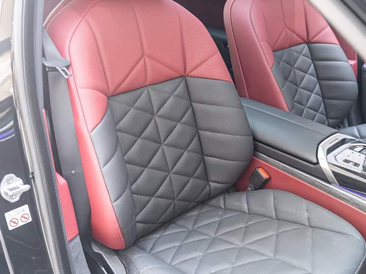 Фото 4 - BMW 7 Series