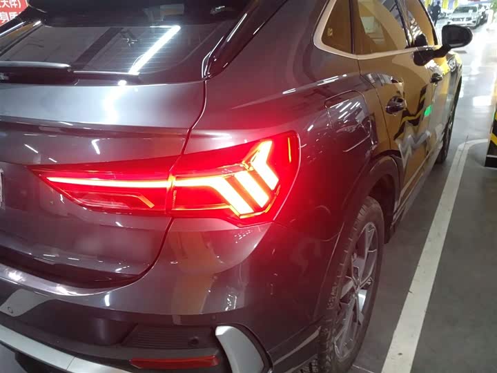 Фото 8 - Audi Q3 Sportback