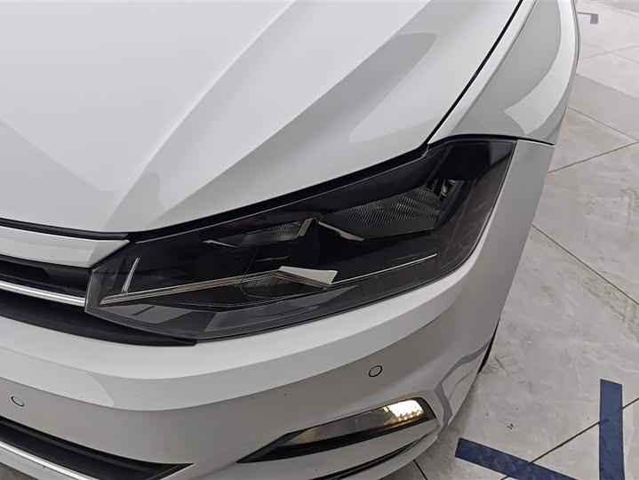 Фото 5 - Volkswagen Polo