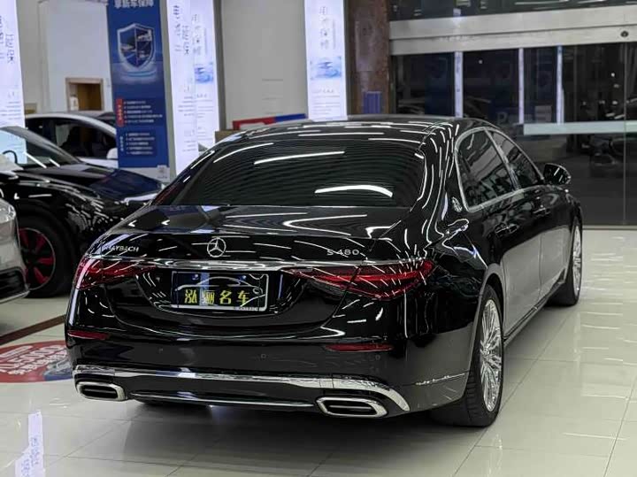 Фото 4 - Mercedes-Benz Maybach S-Class