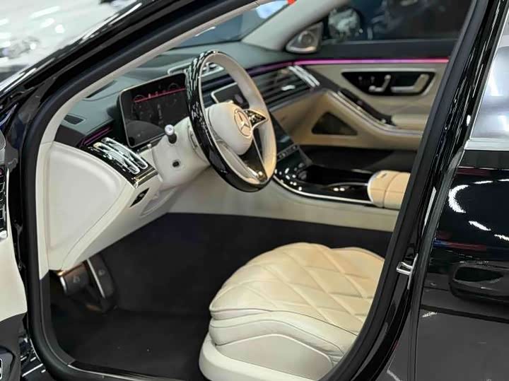 Фото 7 - Mercedes-Benz Maybach S-Class