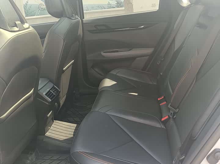 Фото 5 - Changan UNI-V