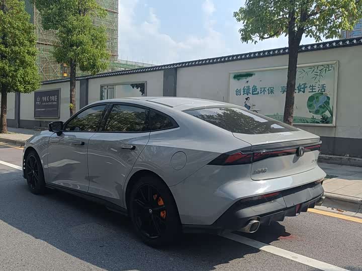 Фото 7 - Changan UNI-V