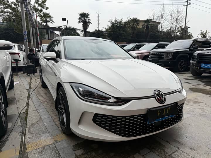 Фото 3 - Volkswagen Lamando L