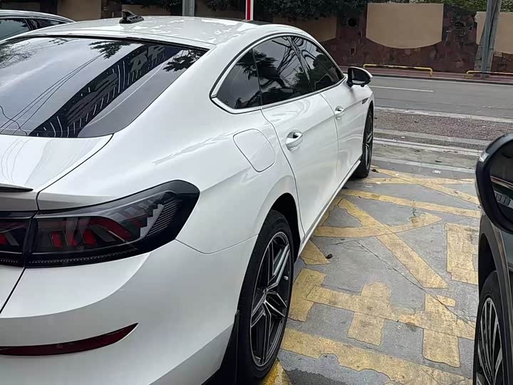 Фото 9 - Volkswagen Lamando L