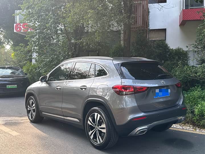 Фото 3 - Mercedes-Benz GLA-Class