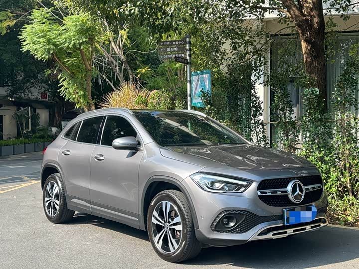 Фото 4 - Mercedes-Benz GLA-Class