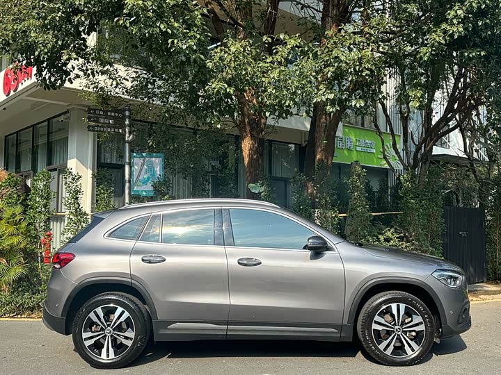 Фото 7 - Mercedes-Benz GLA-Class