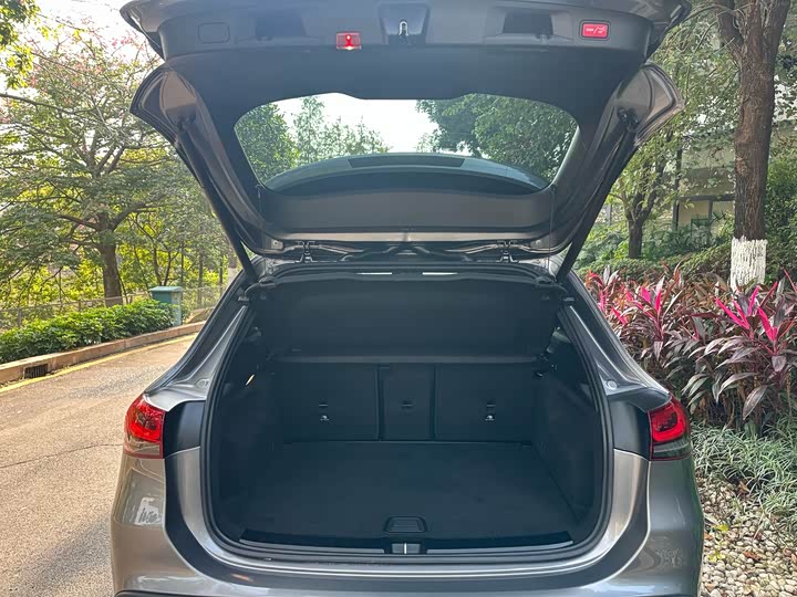 Фото 8 - Mercedes-Benz GLA-Class