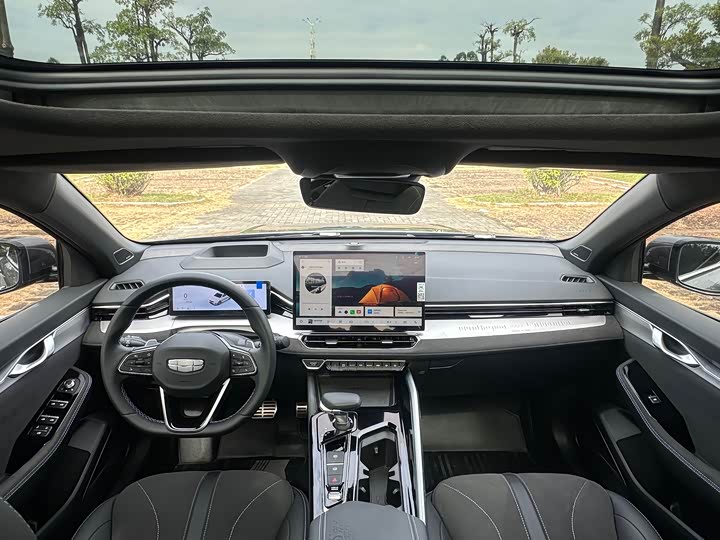 Фото 6 - Geely Preface