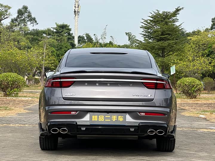 Фото 8 - Geely Preface