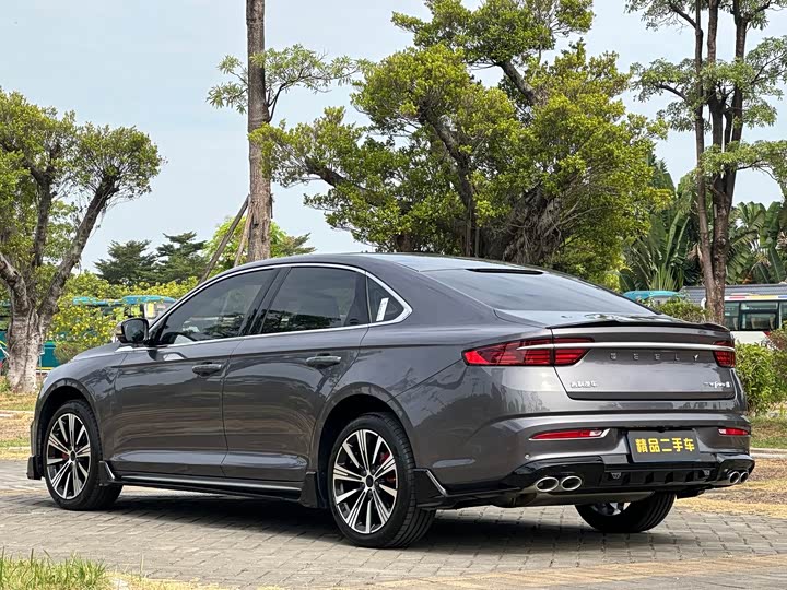 Фото 9 - Geely Preface