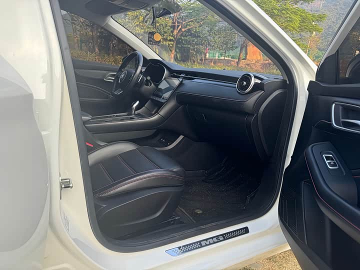 Фото 7 - MG Motor 6