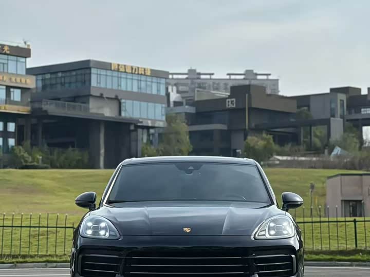 Фото 2 - Porsche Cayenne Hybrid