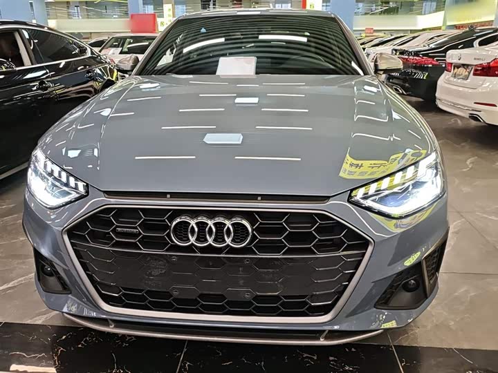 Фото 3 - Audi A4L