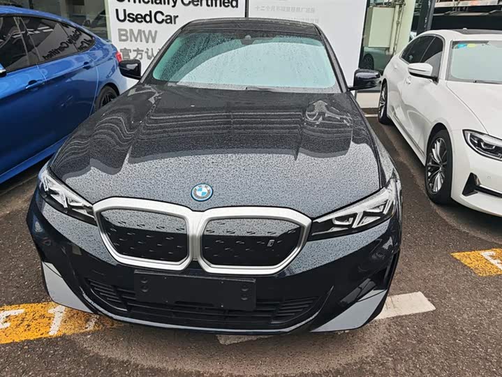 Фото 2 - BMW i3