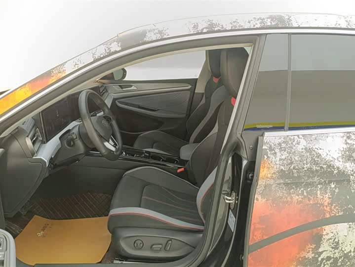 Фото 9 - Volkswagen Lamando L