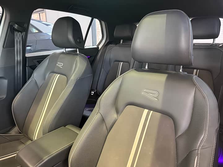 Фото 8 - Volkswagen Golf