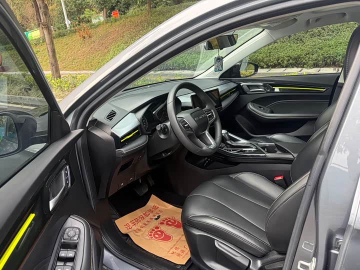 Фото 7 - Roewe i5