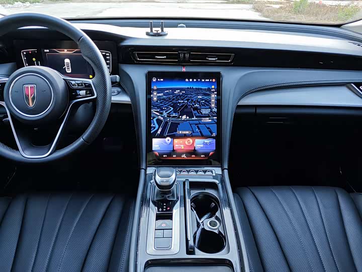 Фото 6 - Hongqi H5