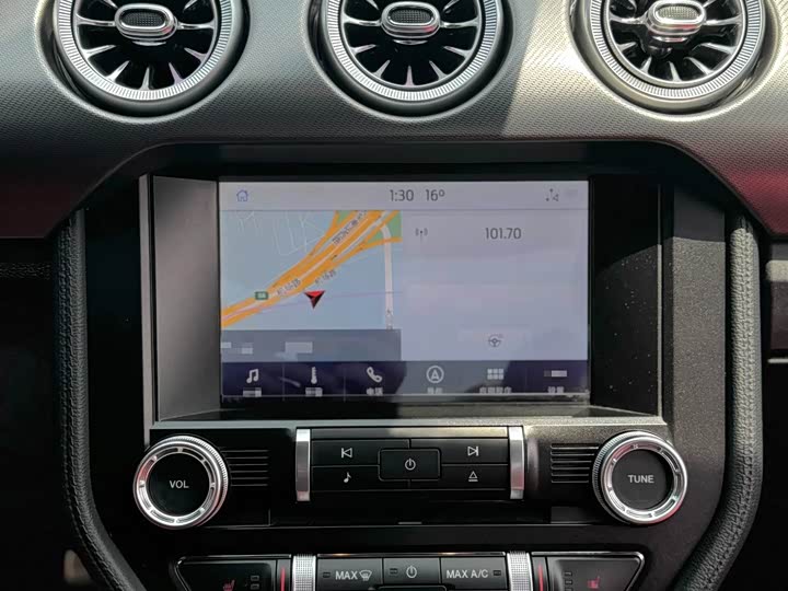 Фото 6 - Ford Mustang