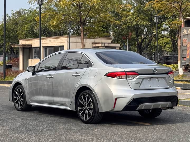 Фото 6 - Toyota Levin