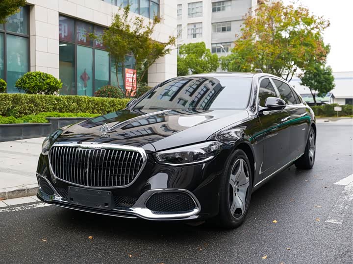Фото 1 - Mercedes-Benz Maybach S-Class