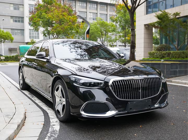 Фото 3 - Mercedes-Benz Maybach S-Class