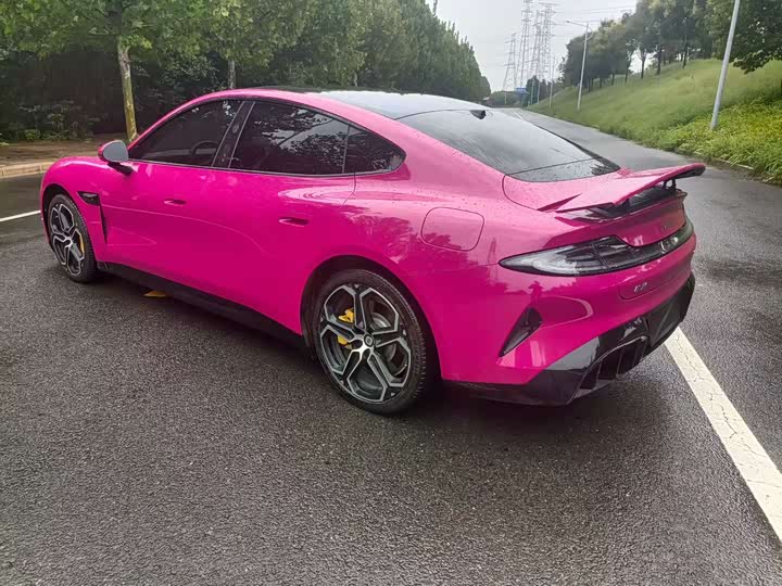 Фото 9 - Xiaomi SU7