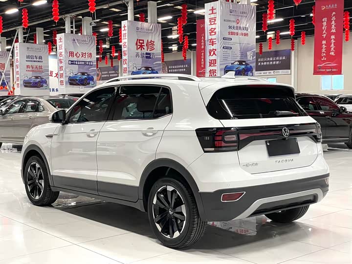 Фото 4 - Volkswagen Tacqua