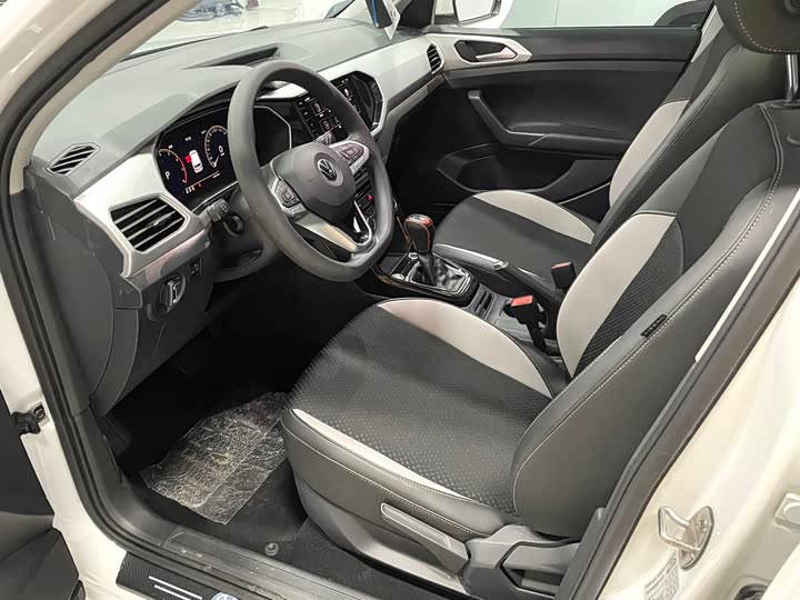 Фото 8 - Volkswagen Tacqua