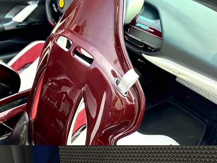 Фото 4 - Ferrari SF90