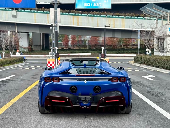 Фото 8 - Ferrari SF90