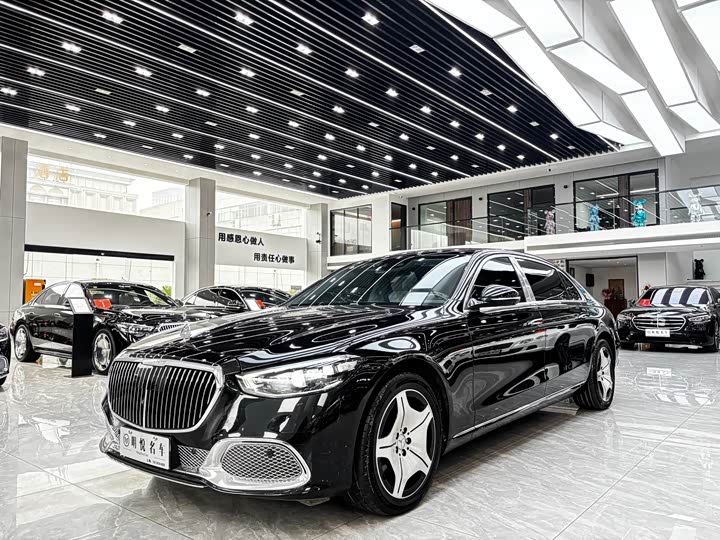 Фото 1 - Mercedes-Benz Maybach S-Class