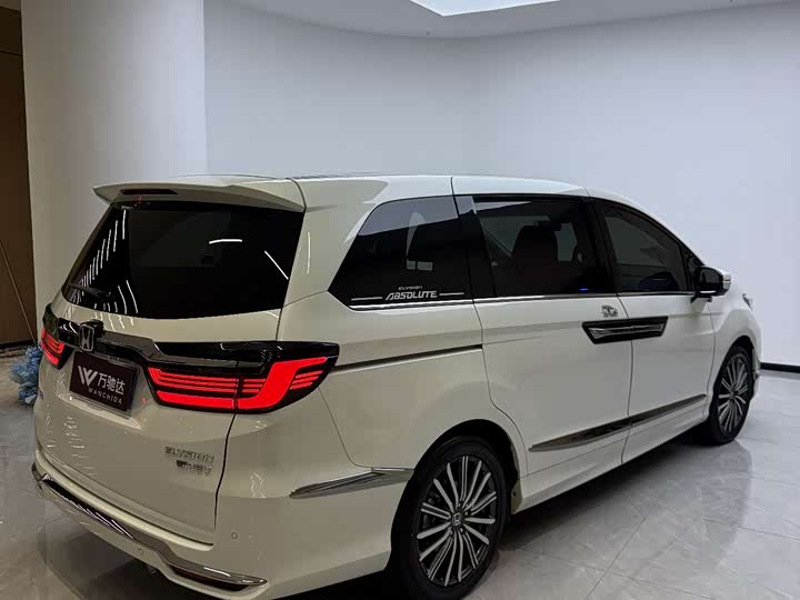 Фото 5 - Honda Elysion