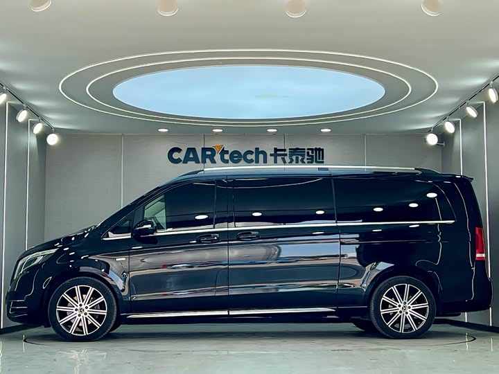 Фото 4 - Mercedes-Benz V-Class