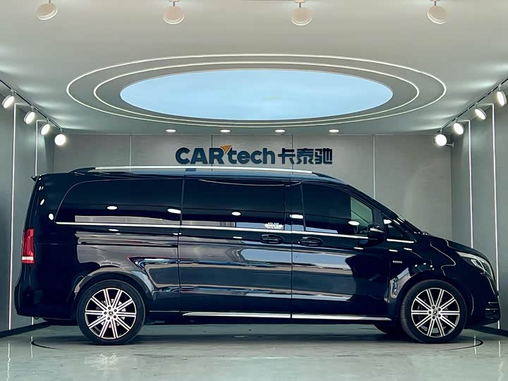 Фото 6 - Mercedes-Benz V-Class