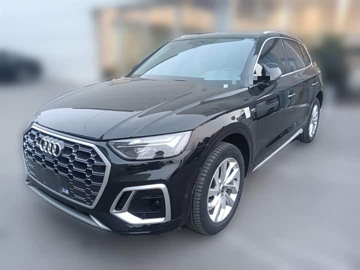 Фото 1 - Audi Q5L