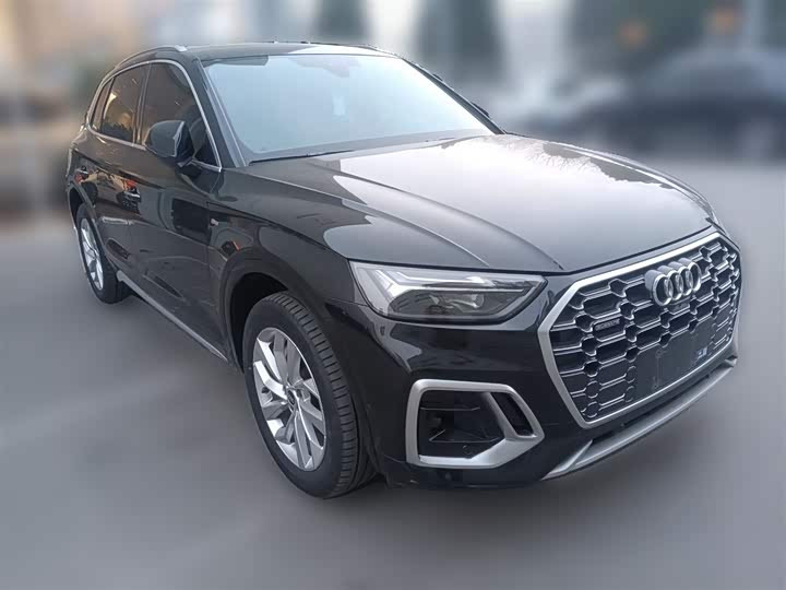 Фото 7 - Audi Q5L