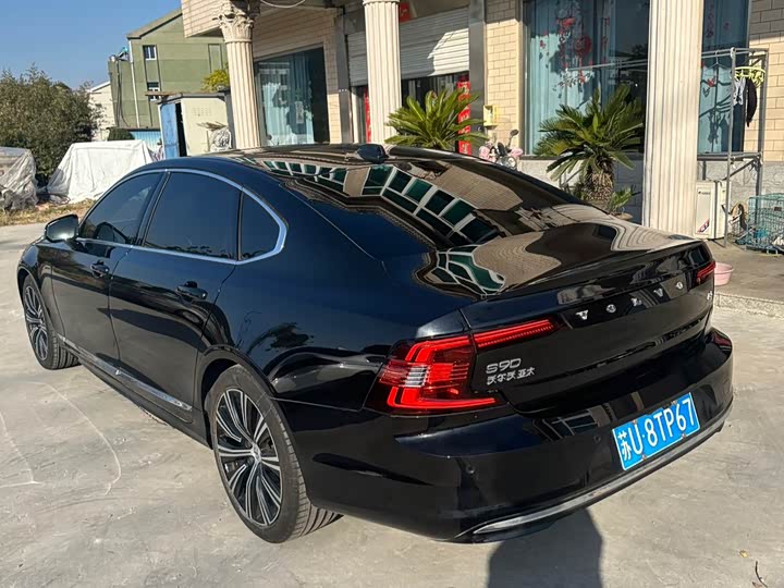Фото 6 - Volvo S90