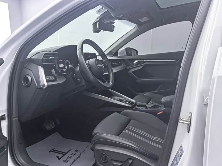 Фото 9 - Audi A3