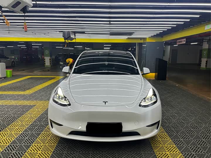 Фото 2 - Tesla Model Y