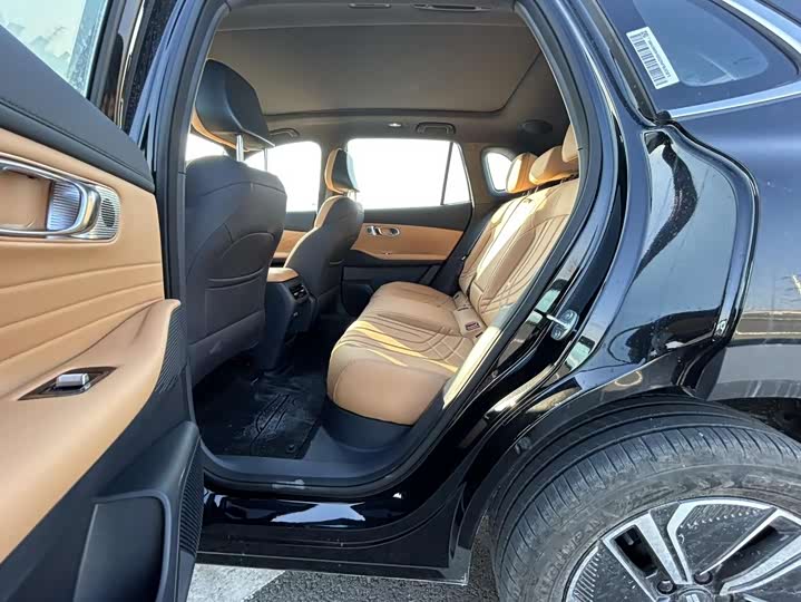 Фото 5 - Geely Galaxy Starship 7