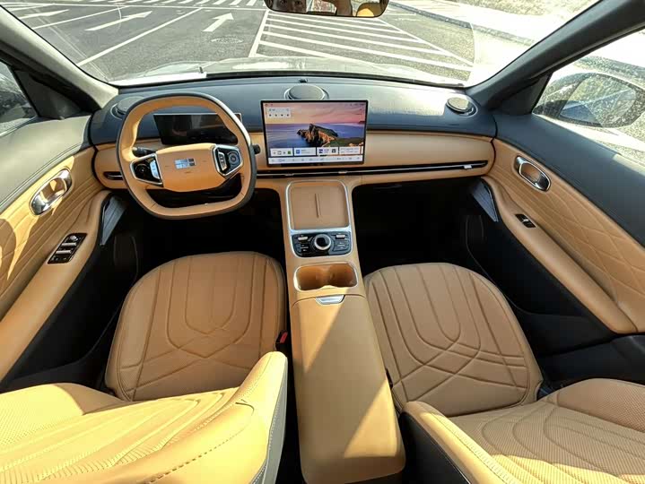 Фото 6 - Geely Galaxy Starship 7