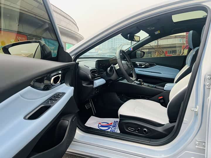 Фото 6 - GAC Trumpchi Empow R