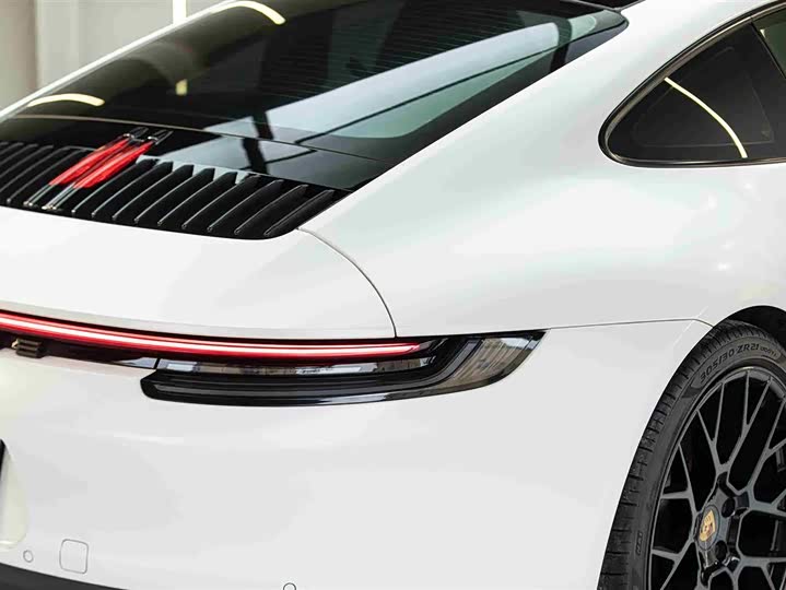 Фото 8 - Porsche 911