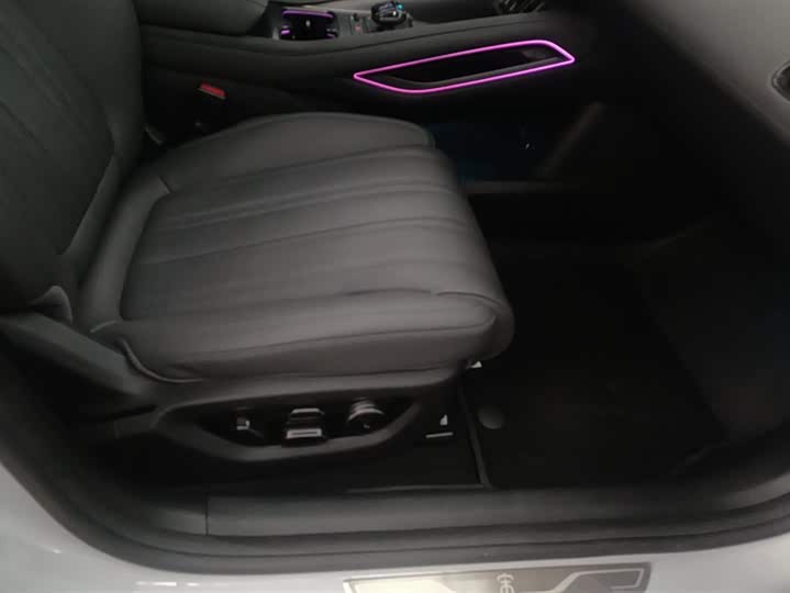 Фото 8 - BYD Song L