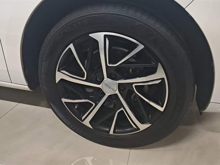 Фото 6 - Haval Jolion